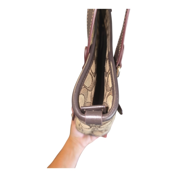 COACH NWOT F58282 OUTLINE SIGNATURE ZIP TOP TOTE Khaki Brown - Picture 4 of 16